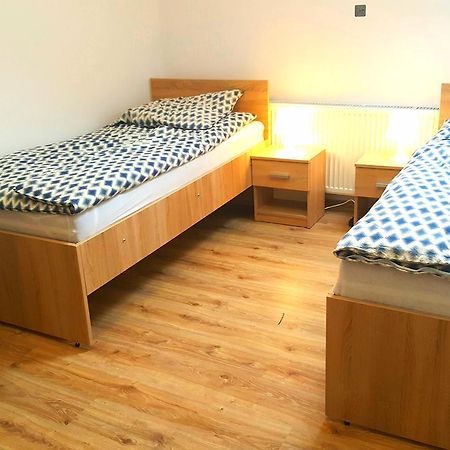 Apartamenty Daisy โกจัลโควิเซ-เซดรอย ภายนอก รูปภาพ