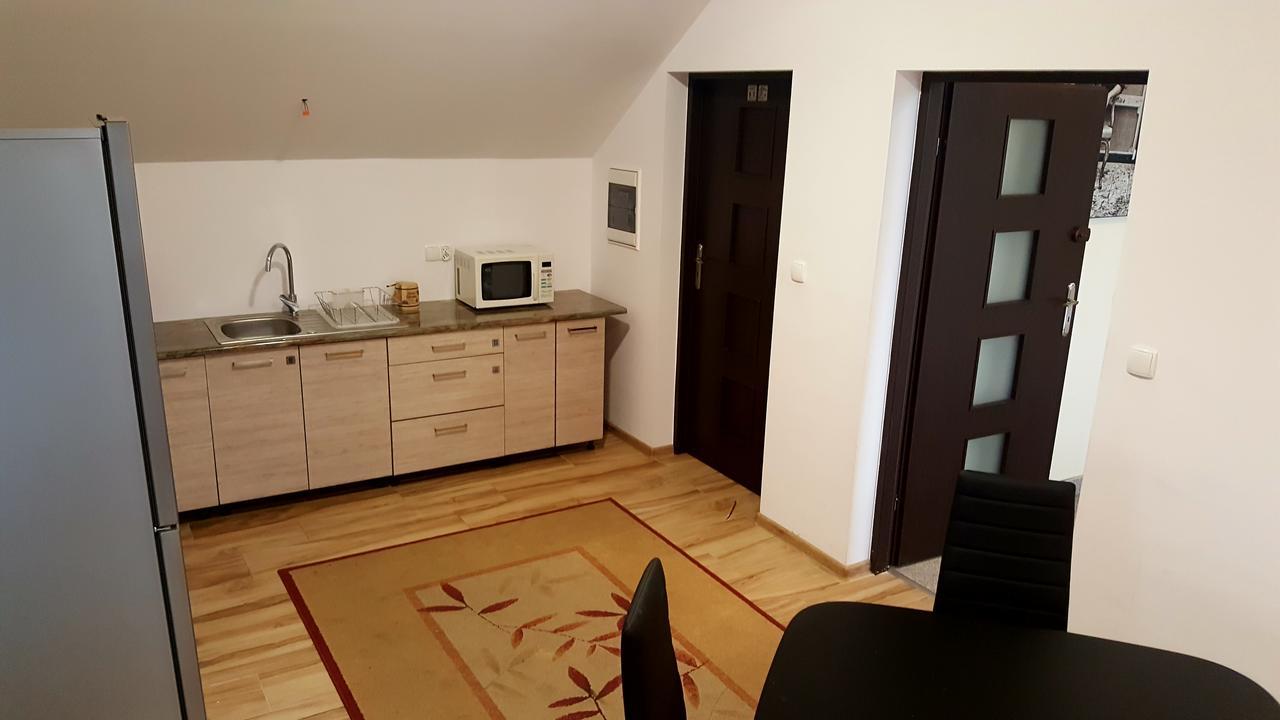 Apartamenty Daisy โกจัลโควิเซ-เซดรอย ภายนอก รูปภาพ